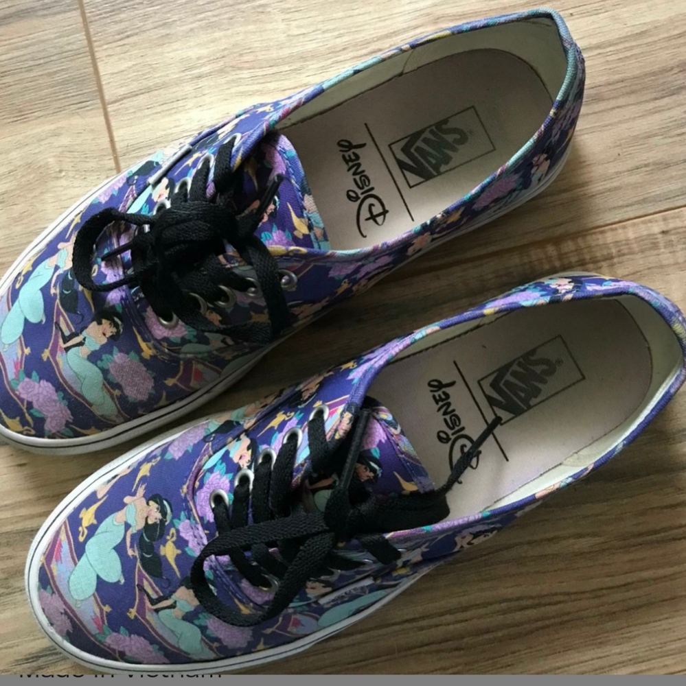 Disney jasmine Aladdin Vans Shoes w9.5